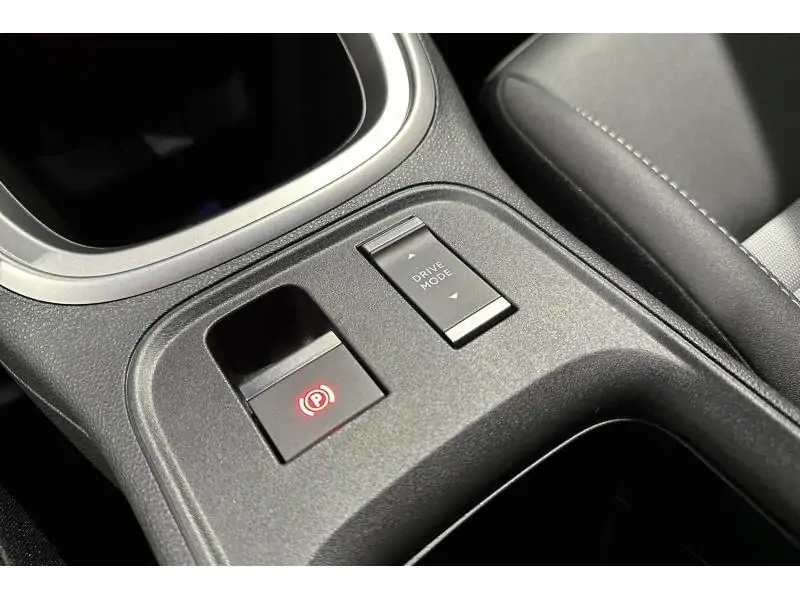 VEHICLE__CONDITION_SERVICE Jeep Avenger 4xe My25 Upland BEIGE 25