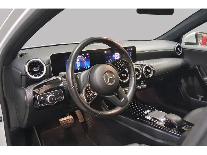 Occasion Mercedes-Benz A 180 Classe A d WHITE 11