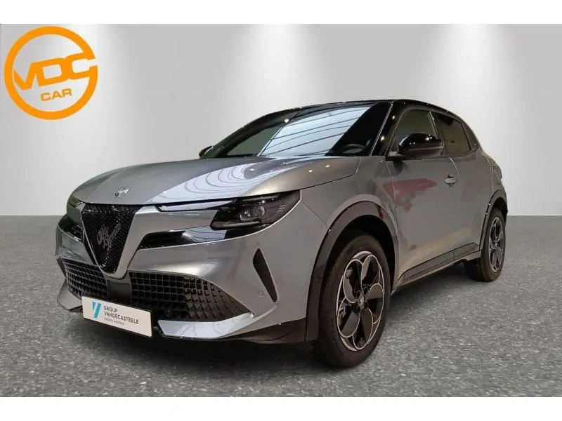 63724 - Alfa Romeo Junior 6eDCT