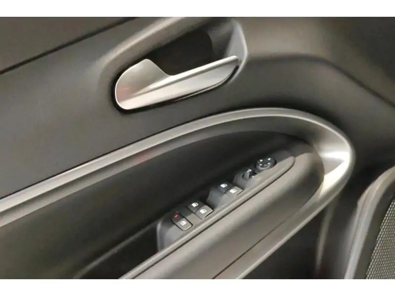 VEHICLE__CONDITION_SERVICE Jeep Avenger Altitude - 4X2- 1.2L 110hp e-Hybrid e-DCT6 BLACK 17