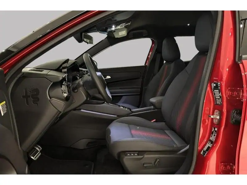 VEHICLE__CONDITION_SERVICE Alfa Romeo Junior Elettrica Bev 156  54 Kwh RED 10