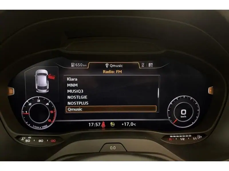 Occasion Audi Q2 30 TDI Attraction GREY 24