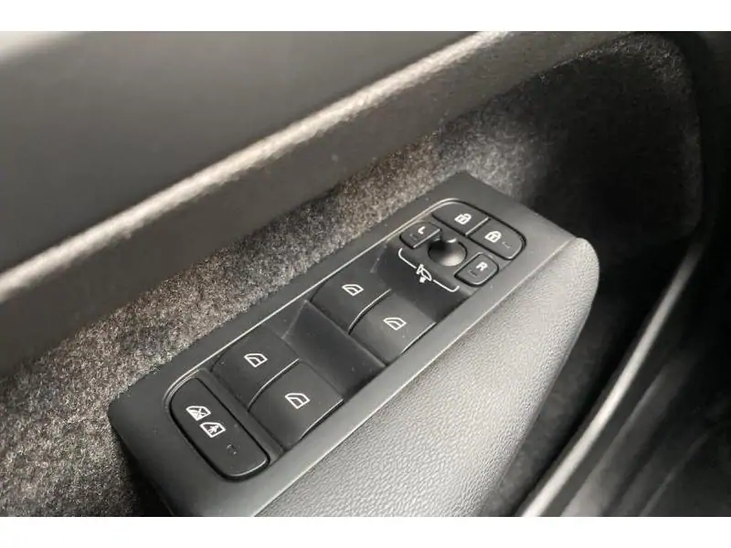 Occasion Volvo XC40 ESSENTIAL BUSINESS - T2 BLACK 17