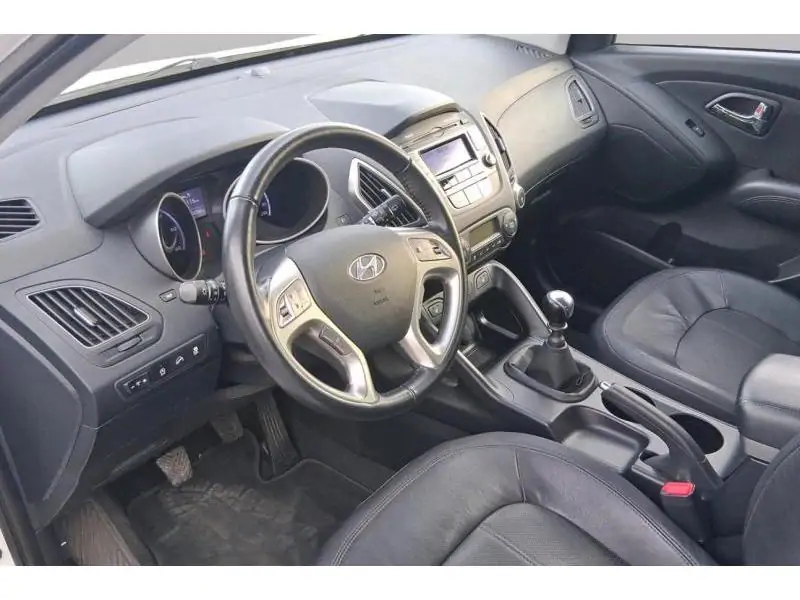 Occasion Hyundai ix35 SUV MANUAL WHITE 9