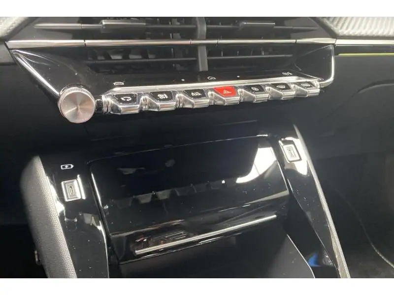 VEHICLE__CONDITION_SERVICE Peugeot 2008 GT GREY 31