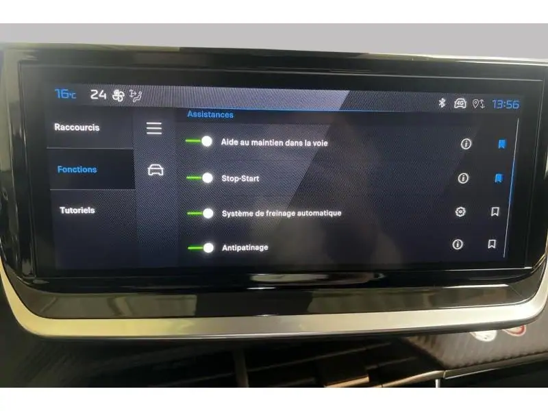 VEHICLE__CONDITION_SERVICE Peugeot 2008 ALLURE RED 26