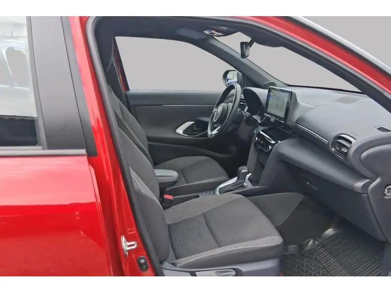 Occasion Toyota Yaris Cross RED 8