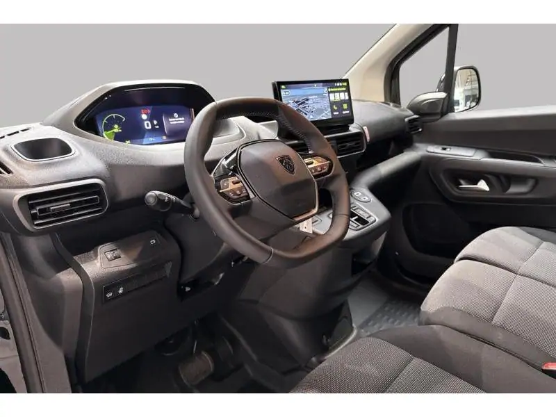 VEHICLE__CONDITION_SERVICE Peugeot Partner Light Full Option 3pl BLACK 9