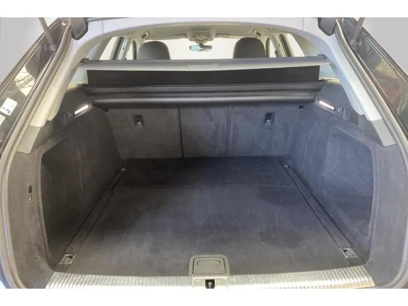 Occasion Audi A4 GPS*Attelage*Clim BLACK 19