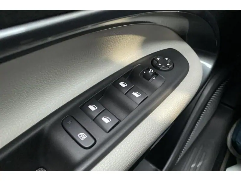 Occasie Fiat 600 LA PRIMA BLUE 17