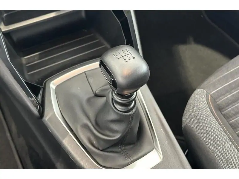 Occasion Peugeot 208 Active Pack - GPS - Carplay WHITE 23