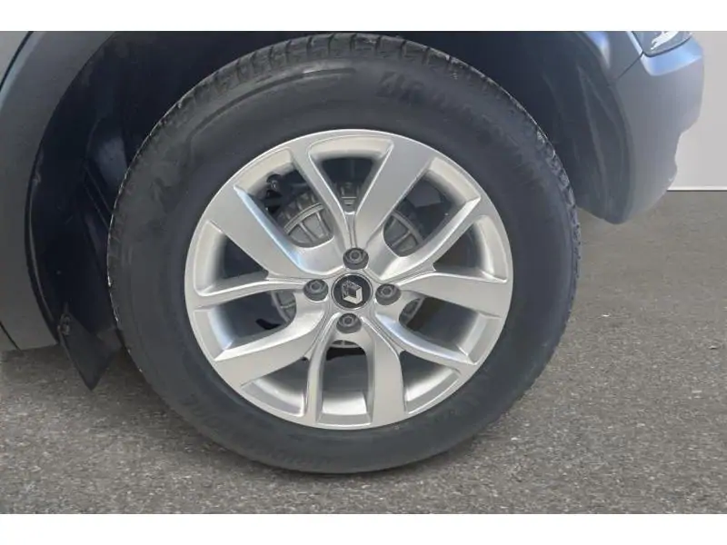 Occasion Renault Captur Berline 0.9 MANUAL GREY 31