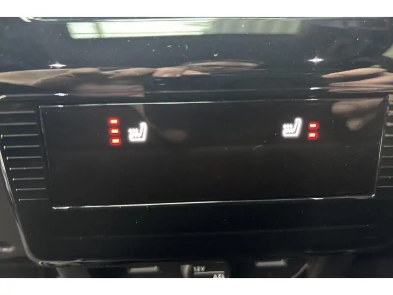 VEHICLE__CONDITION_SERVICE Peugeot 3008 GT FIRST EDITION GREY 22