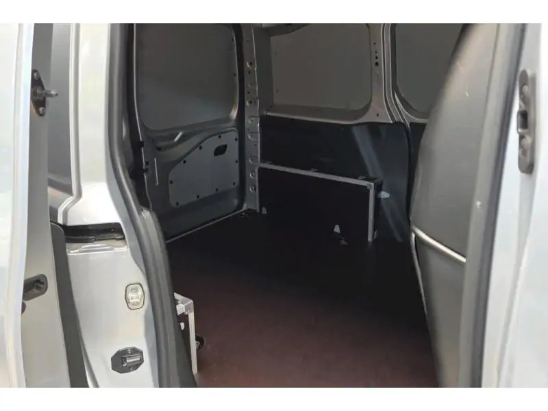 Occasion Peugeot Partner STANDARD LIGHT GREY 18