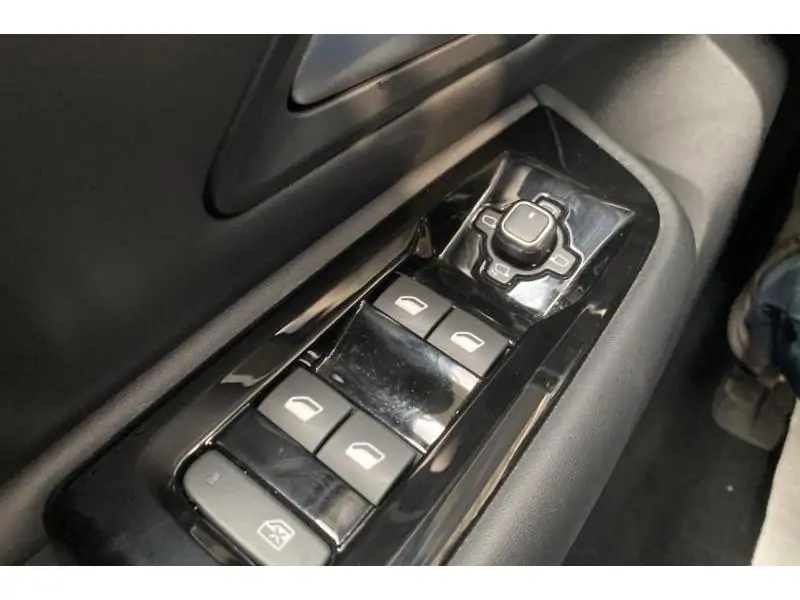 Occasion Citroen C5 X SHINE WHITE 17