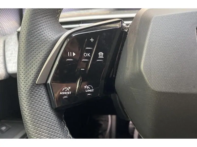 VEHICLE__CONDITION_SERVICE Peugeot 5008 GT GREY 23