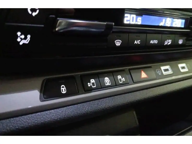 VEHICLE__CONDITION_SERVICE Citroen Spacetourer MAAT XL 2.0 BlueHDi 180 S&S EA BLACK 24