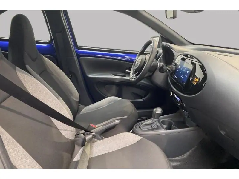 Occasion Toyota Aygo X X BLUE 8
