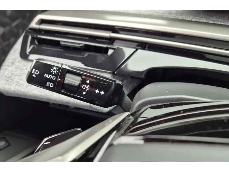 VEHICLE__CONDITION_SERVICE Peugeot 5008 ALLURE GREY 24
