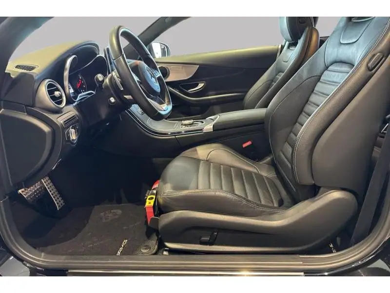 Occasion Mercedes-Benz C 180 AMG Line BLACK 10