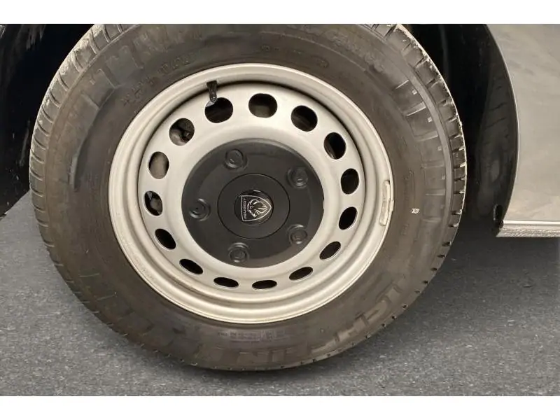 Occasion Peugeot Expert 2.0 GB BlueHDi L2 5d 106kW GREY 23