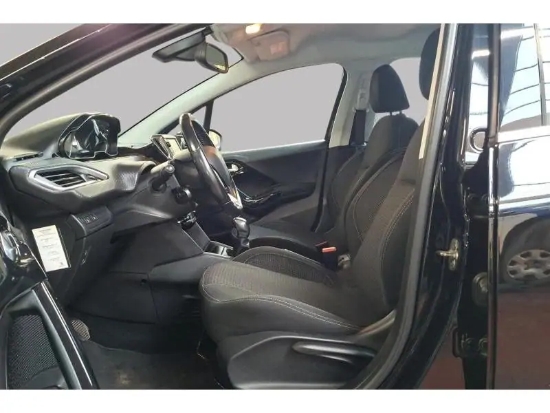 Occasion Peugeot 208 Allure Gps camera 110pk trekhaak BLACK 10