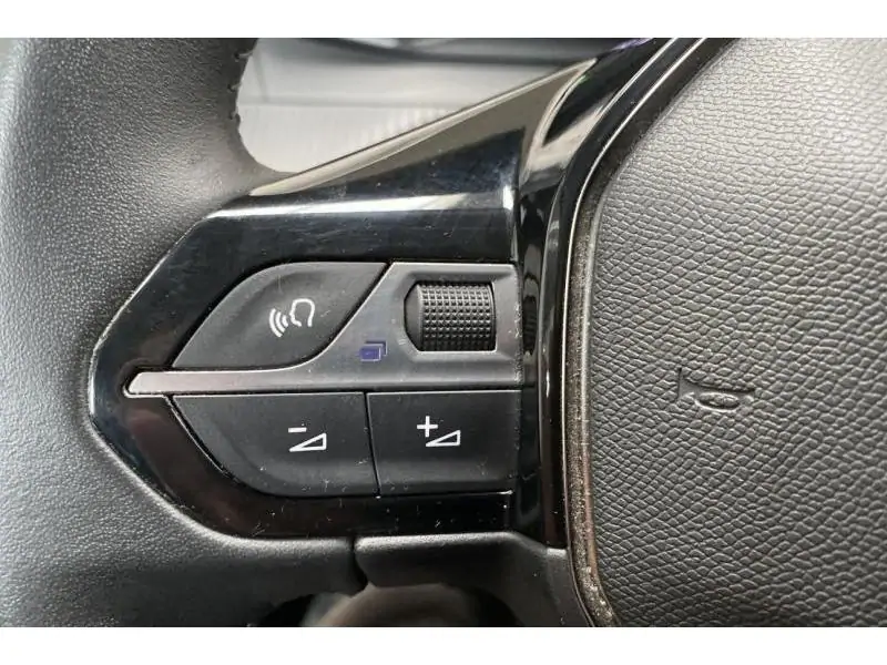 Occasion Peugeot 2008 Style *GPS- DAB -Caméra* * GREY 20