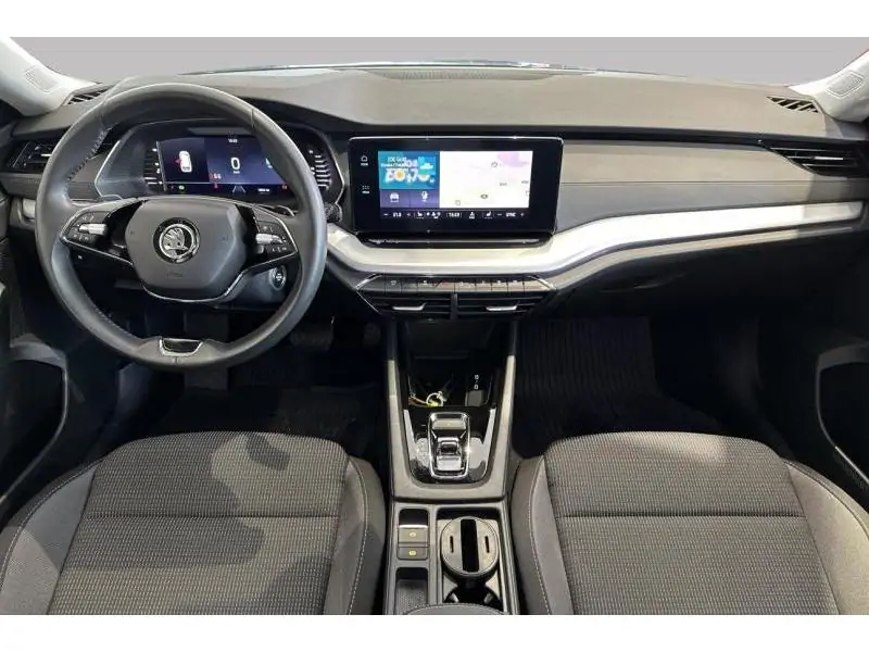 Occasion Skoda Octavia COMBI First Edition - 1.5 e-TSI DSG BLACK 11