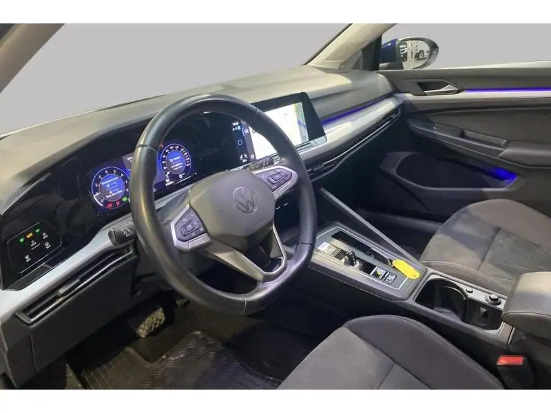 Occasie Volkswagen Golf VIII Life 1.0 eTSI DSG BLUE 9