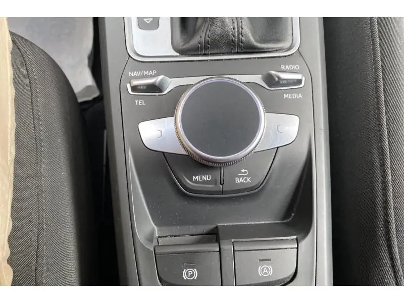 Occasion Audi Q2 Advanced* Caméra GPS JantesAlu WHITE 37