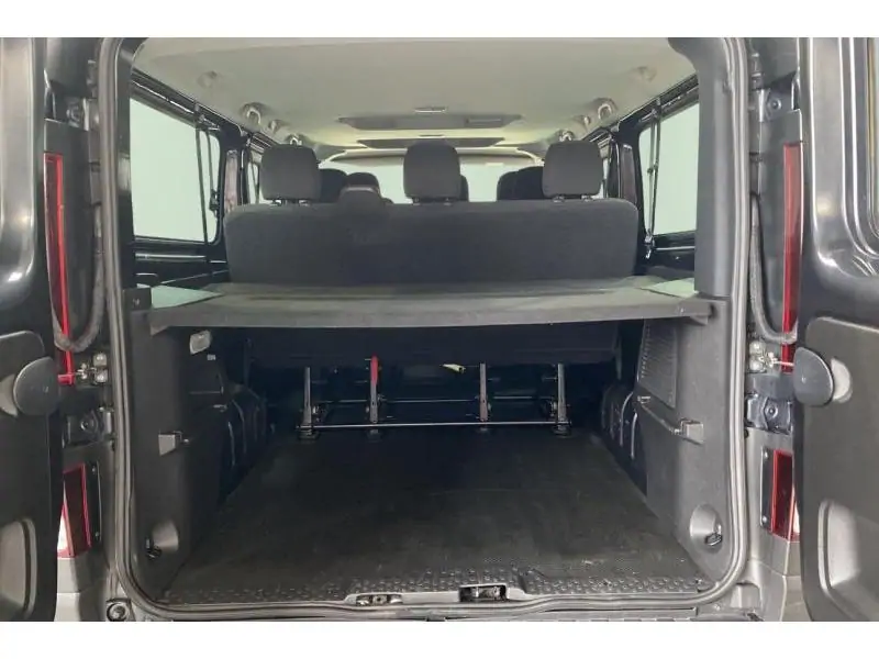 Occasion Nissan Primastar Acenta 9 PLACES 2.0 DCI L2H1 GREY 19