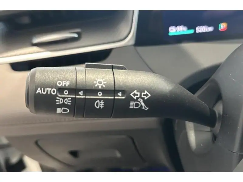 VEHICLE__CONDITION_SERVICE MG MGS6 EV LONG RANGE - LUXURY 77 kWh WHITE 26