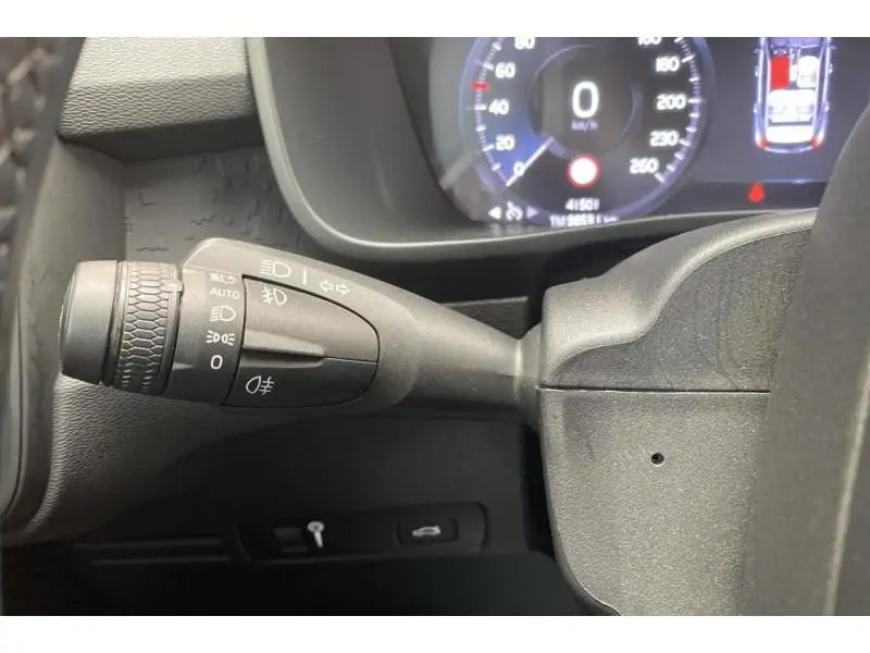 Occasion Volvo XC40 ESSENTIAL BUSINESS - T2 BLACK 23