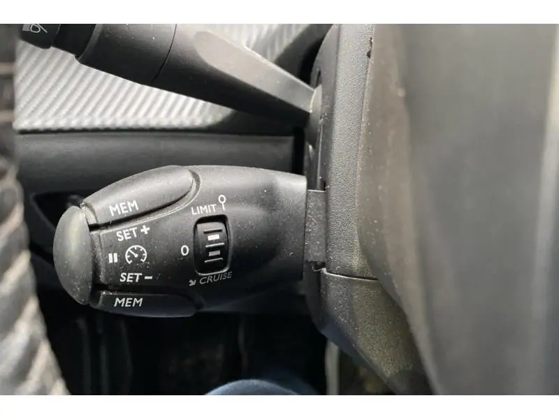 Occasion Peugeot 2008 Active Pack*GPS Détecteurs obs. WHITE 27