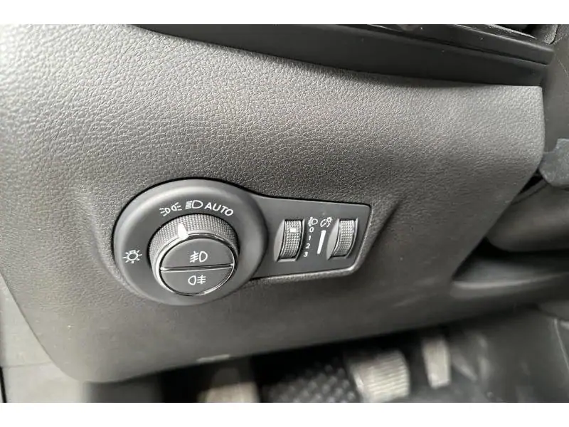 VEHICLE__CONDITION_SERVICE Jeep Compass E-Hybrid  Altitude Full Option BLACK 25