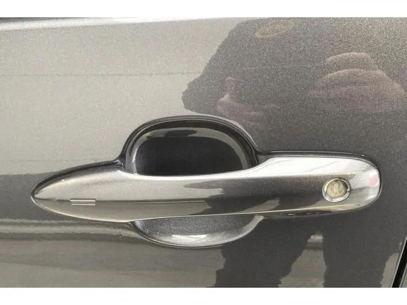 Occasion Toyota Yaris IV GREY 24