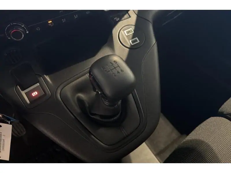 VEHICLE__CONDITION_SERVICE Opel Combo CARGO L1H1 LIGHT WHITE 16