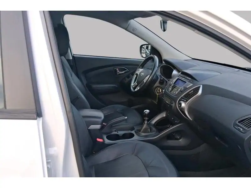 Occasion Hyundai ix35 SUV MANUAL WHITE 8