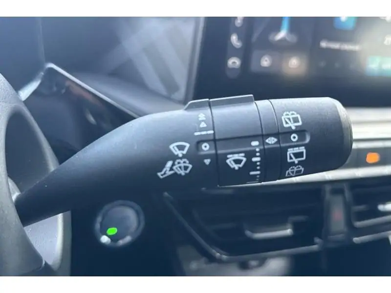 VEHICLE__CONDITION_SERVICE MG MG3 HYBRID+ LUXURY 194 pk GREY 27