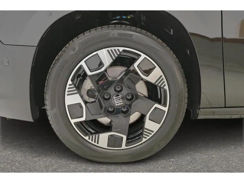 Démo Fiat Doblo Small 1.2 110 S&S MT 5pl BLACK 20