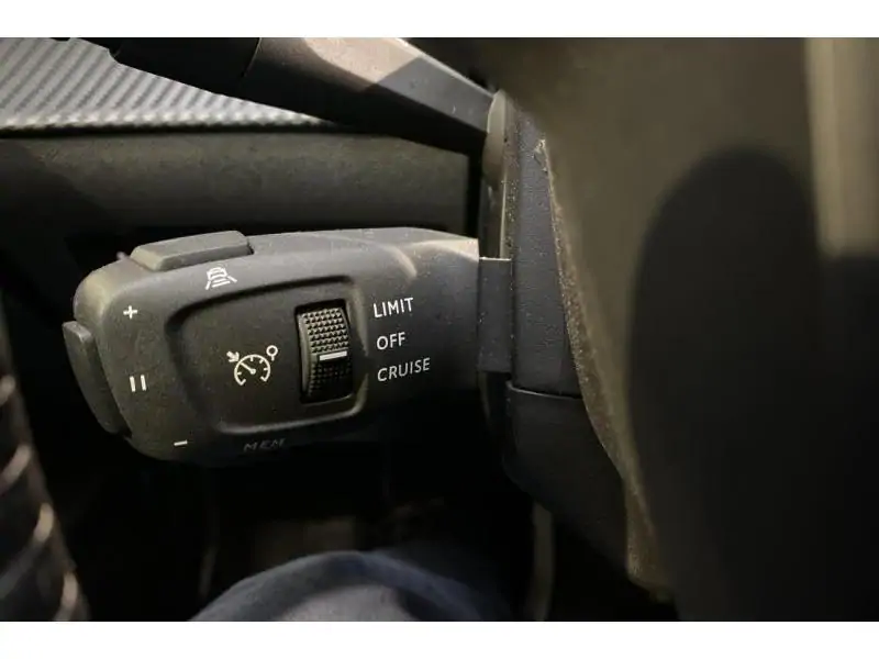 Occasion Peugeot 208 Allure GREY 24