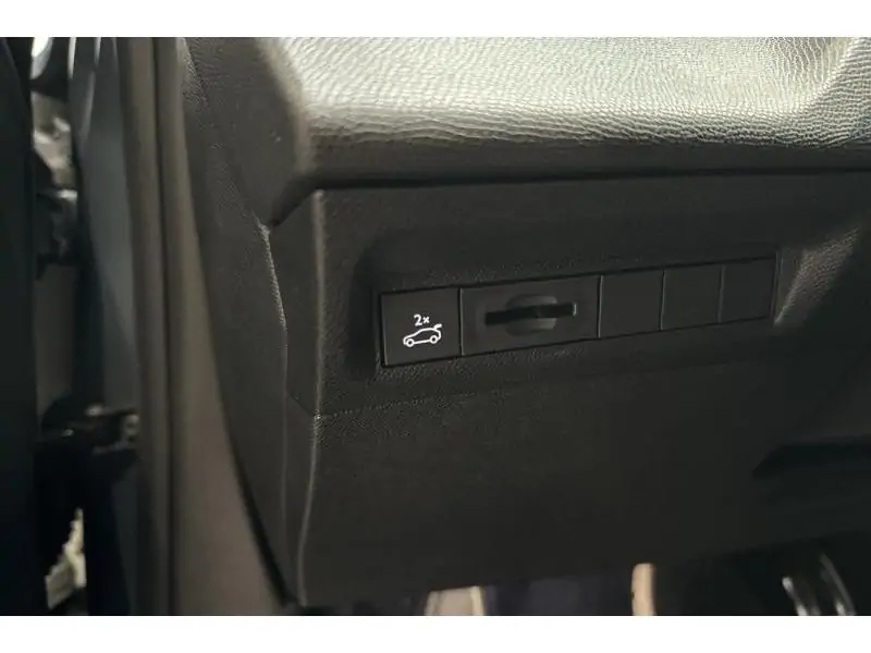 VEHICLE__CONDITION_SERVICE Peugeot 308 SW GT BLUE 25