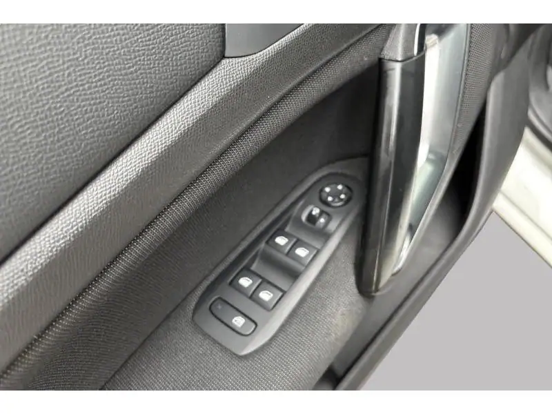 Occasion Peugeot 308 allure WHITE 17