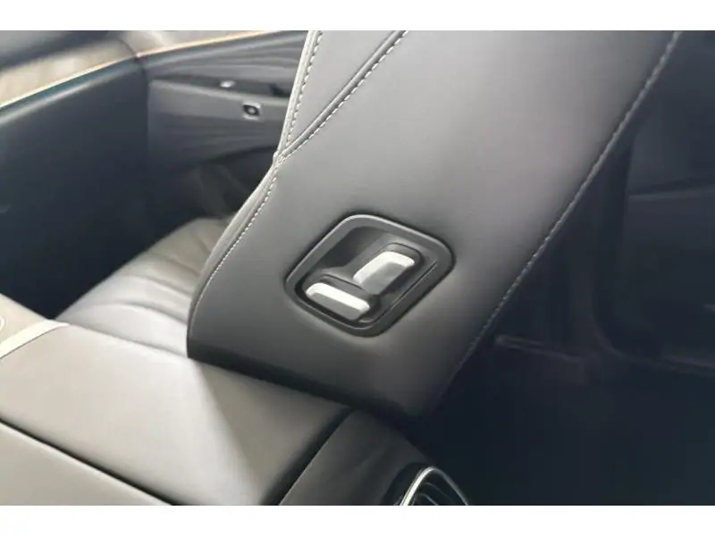 VEHICLE__CONDITION_SERVICE Jaecoo Jaecoo 8 EXCLUSIVE BLACK 24