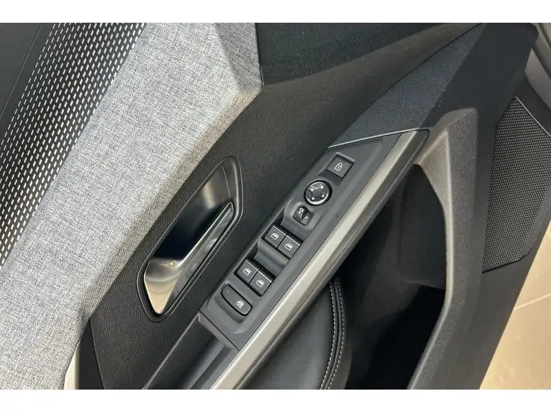 Occasion Peugeot 5008 III & e- GT GREY 17