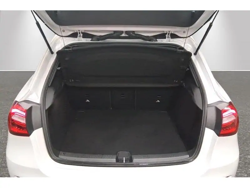 Occasion Mercedes-Benz A 180 Classe A d WHITE 19