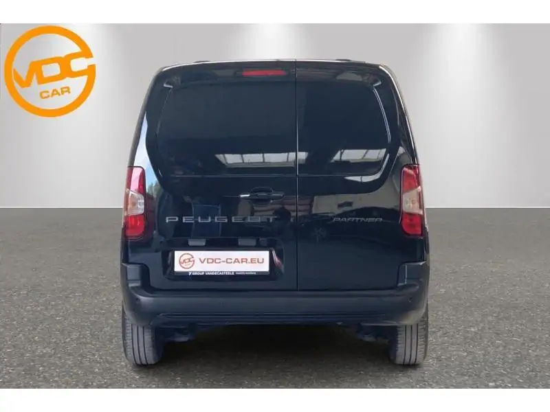 Démo Peugeot Partner ST LIGHT BLACK 7