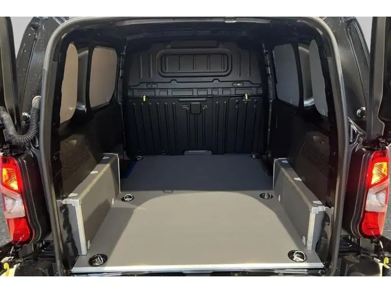 VEHICLE__CONDITION_SERVICE Peugeot Partner STANDARD BLACK 19