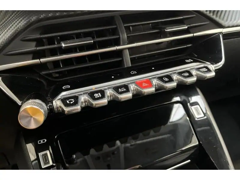 VEHICLE__CONDITION_SERVICE Peugeot 208 ALLURE WHITE 15