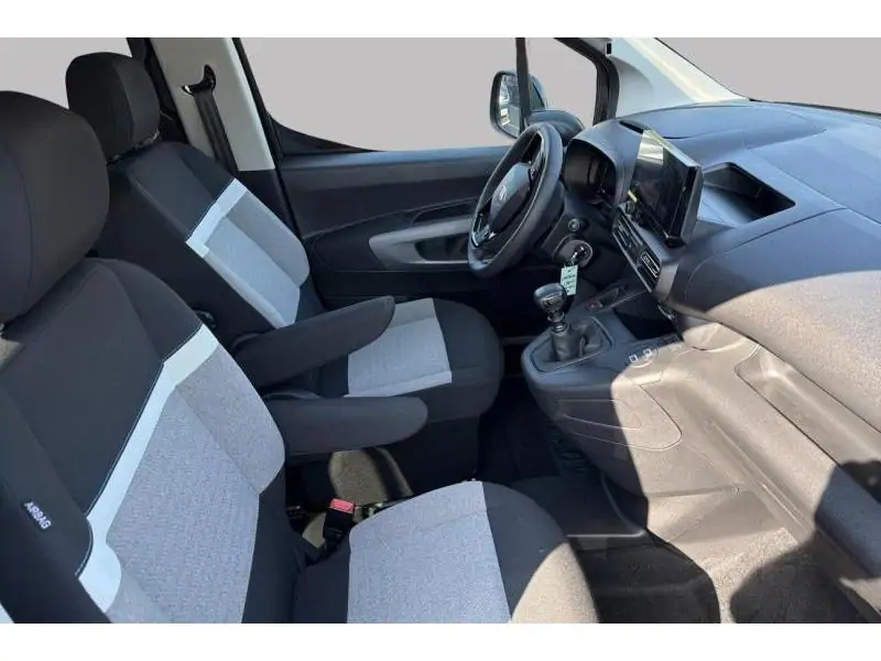 Démo Citroen Berlingo Taille M 1.5 BlueHDi 130 S&S BVM6 MAX    1 BLACK 8
